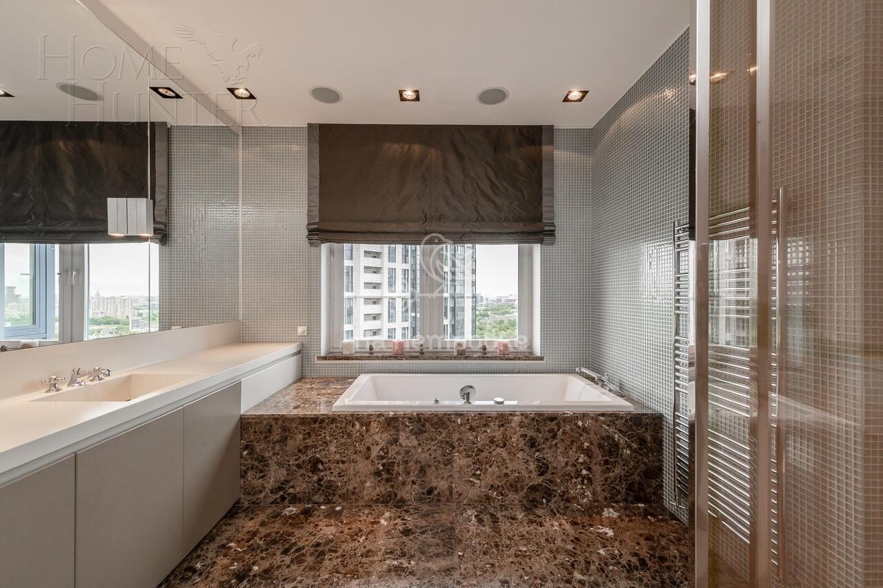 3-КОМН. КВАРТИРА С ОТДЕЛКОЙ 186 М² НА 17 ЭТАЖЕ