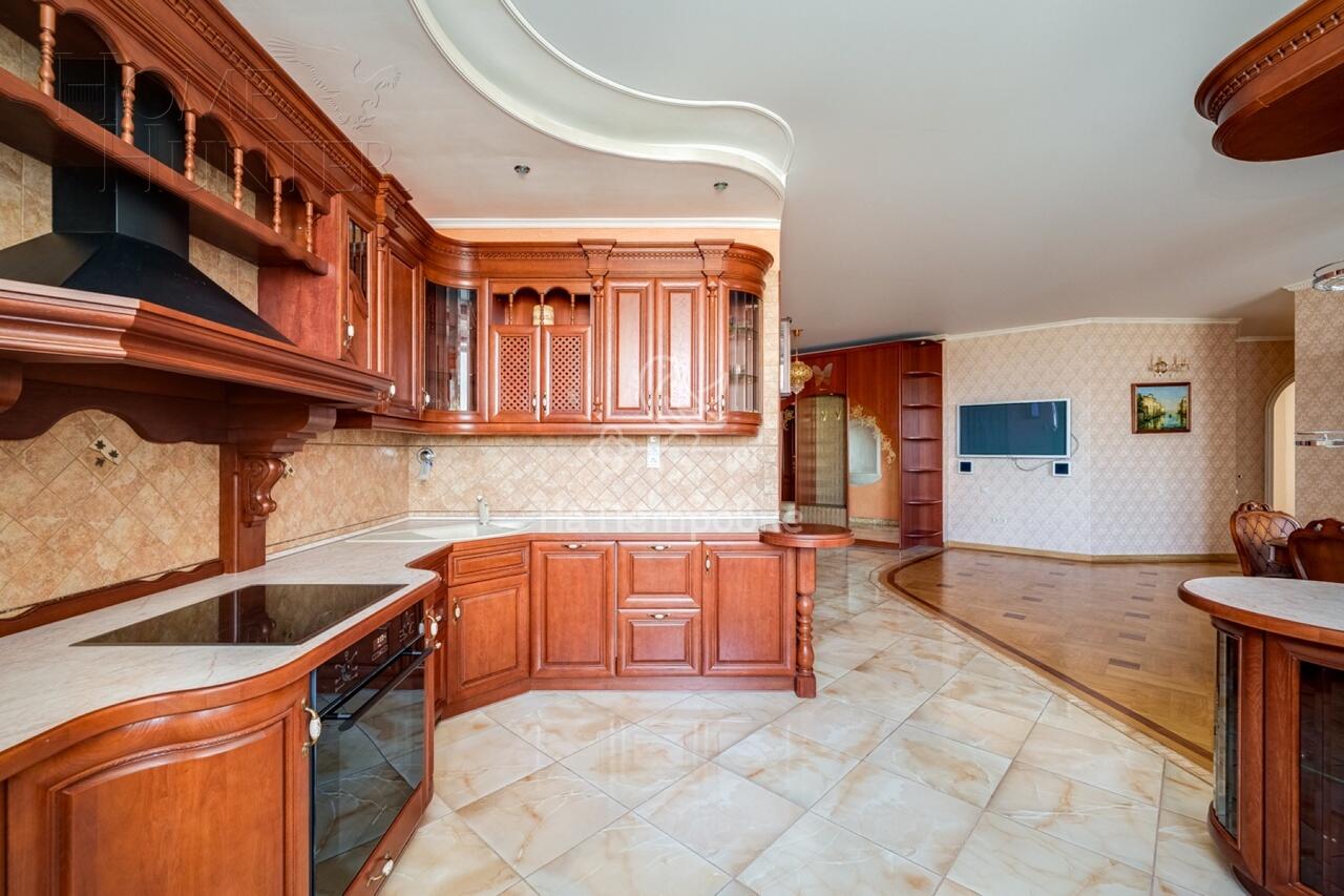 3-КОМН. КВАРТИРА С ОТДЕЛКОЙ 109 М² НА 10 ЭТАЖЕ