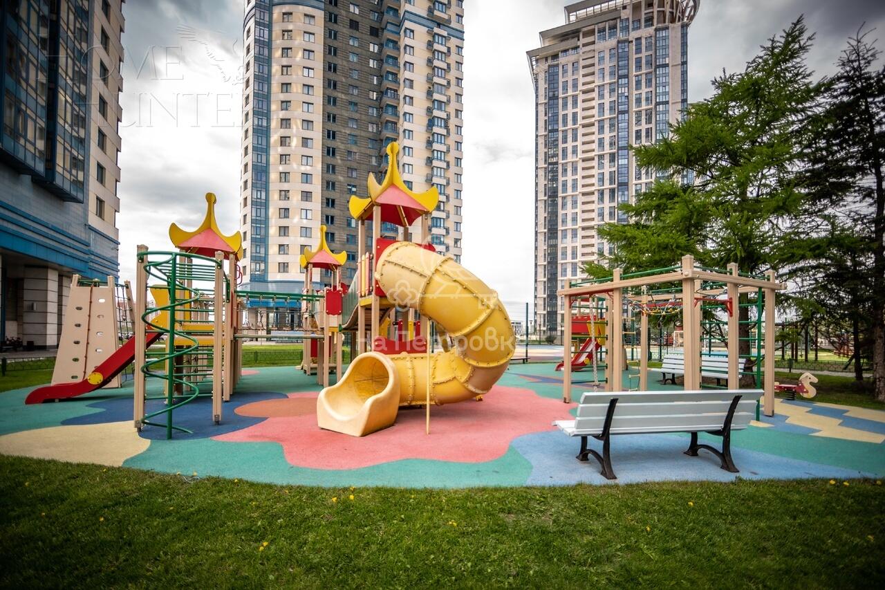 4-КОМН. КВАРТИРА С ОТДЕЛКОЙ 174 М² НА 38 ЭТАЖЕ