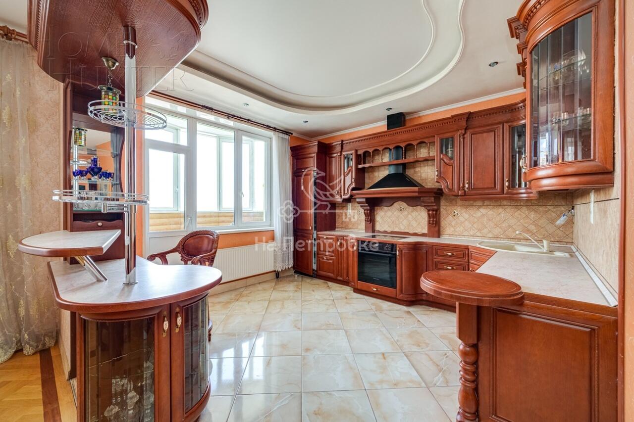 3-КОМН. КВАРТИРА С ОТДЕЛКОЙ 109 М² НА 10 ЭТАЖЕ