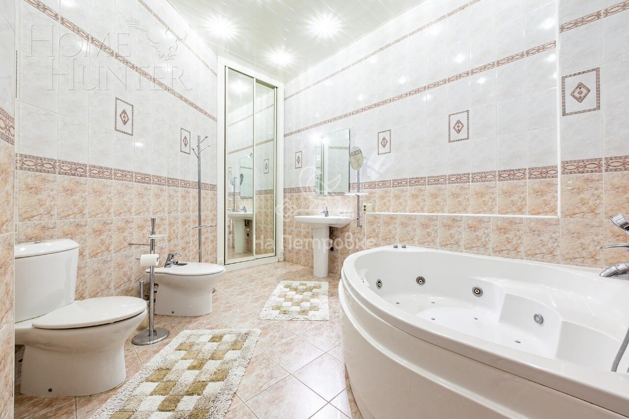 5-КОМН. КВАРТИРА С ОТДЕЛКОЙ 179.2 М² НА 4 ЭТАЖЕ