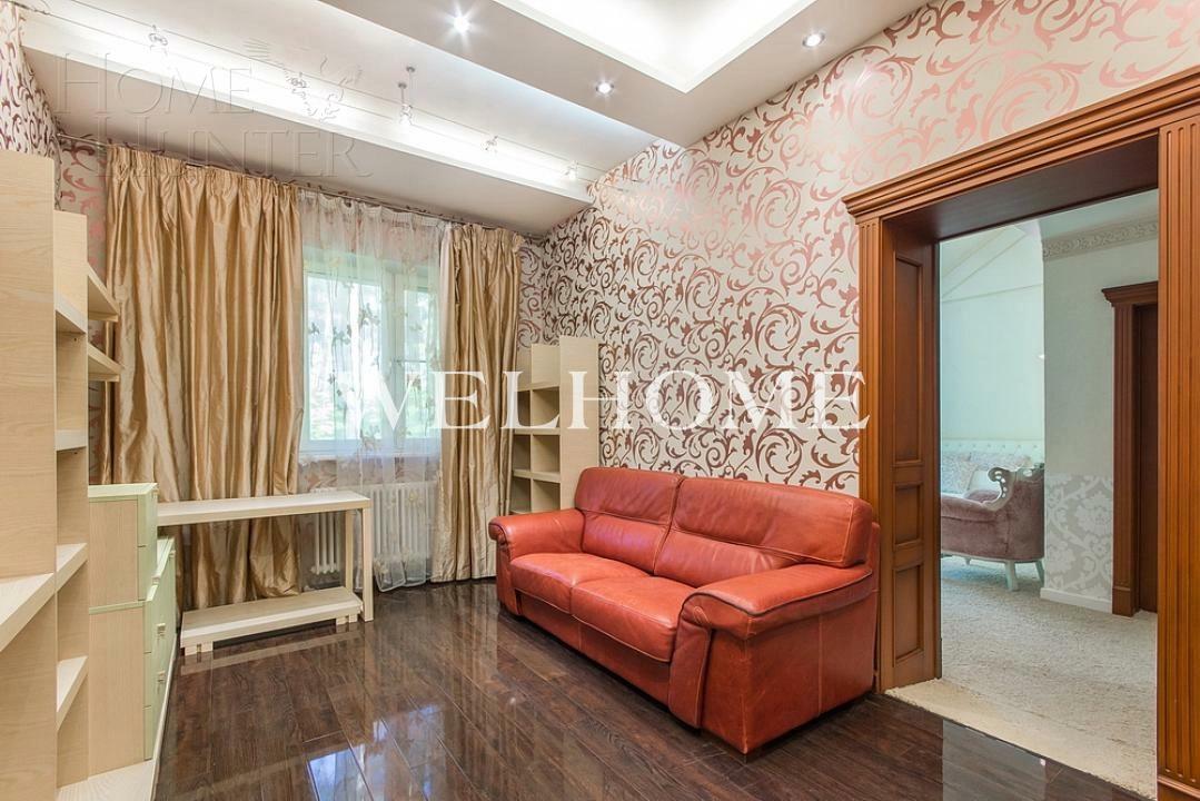 2-этажный коттедж 1 400 м² с отделкой