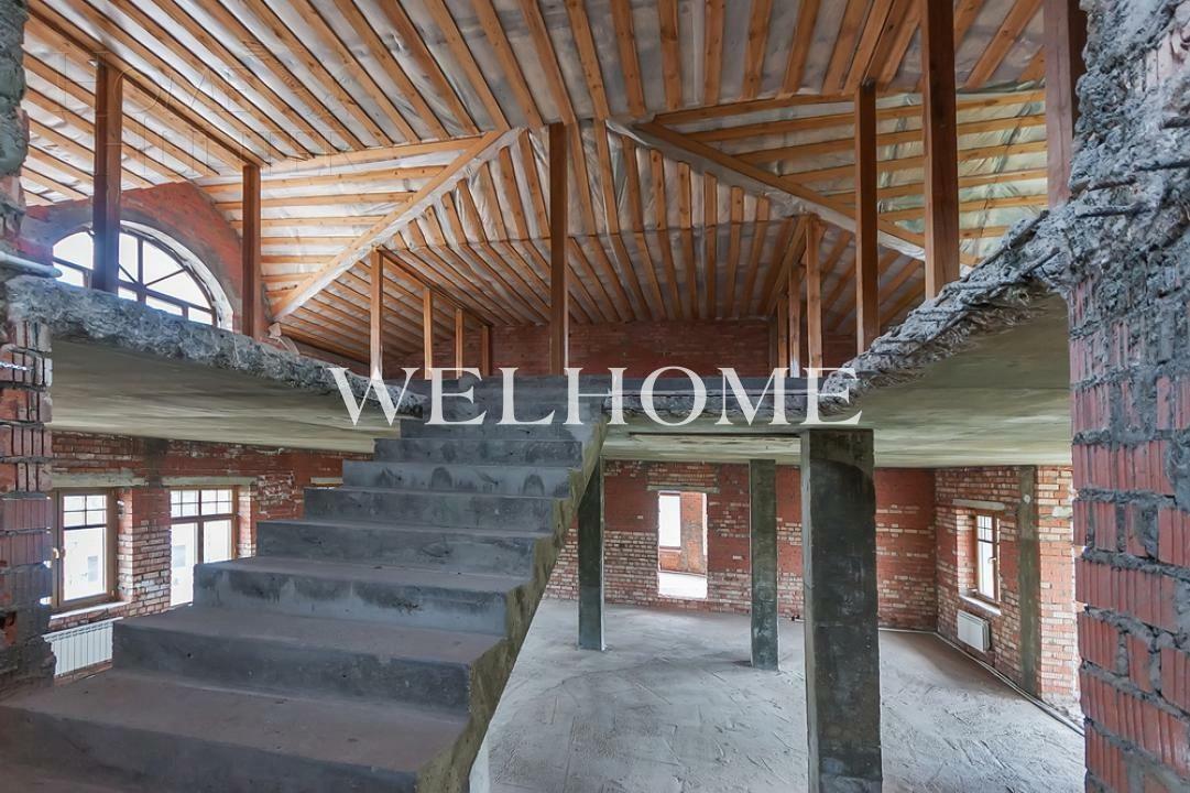 2-этажный коттедж 600 м² без отделки