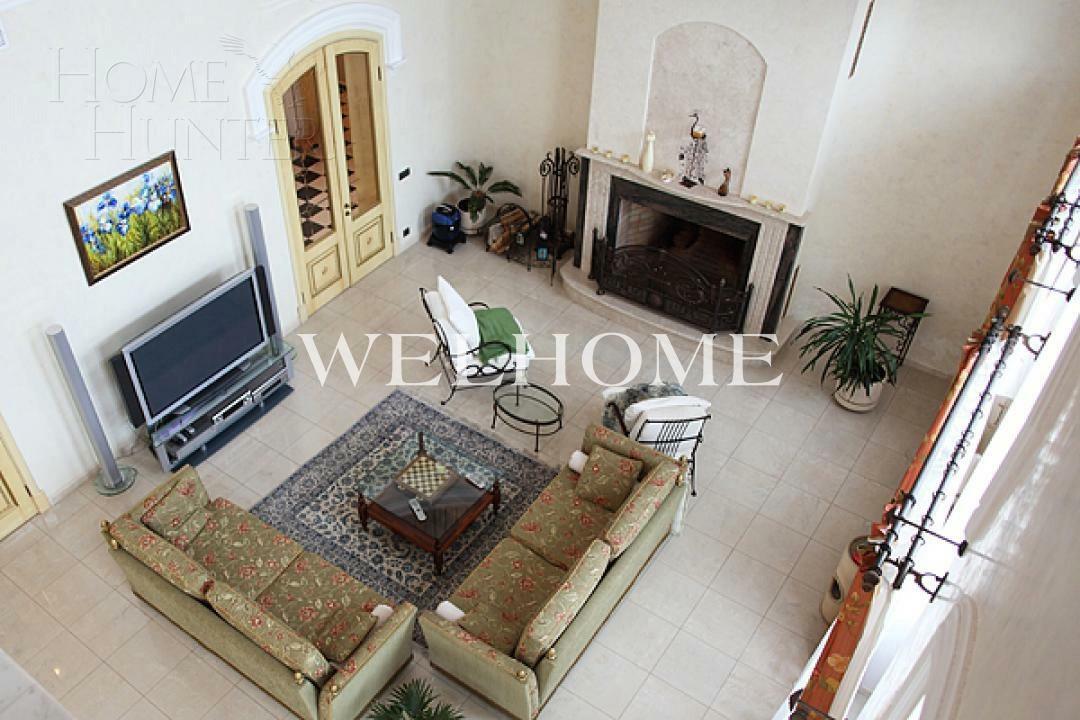 2-этажный коттедж 1 300 м² с отделкой