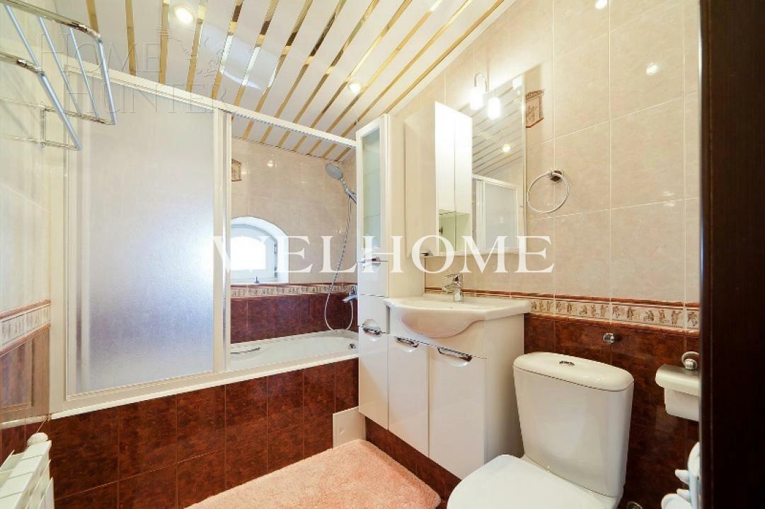 2-этажный коттедж 330 м² с отделкой