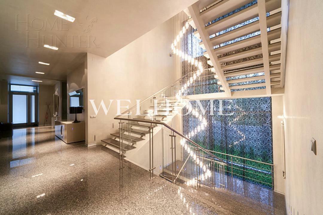 2-этажный коттедж 1 230 м² с отделкой