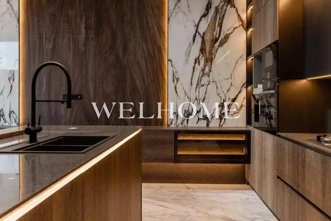 2-этажный коттедж 1 100 м² с отделкой