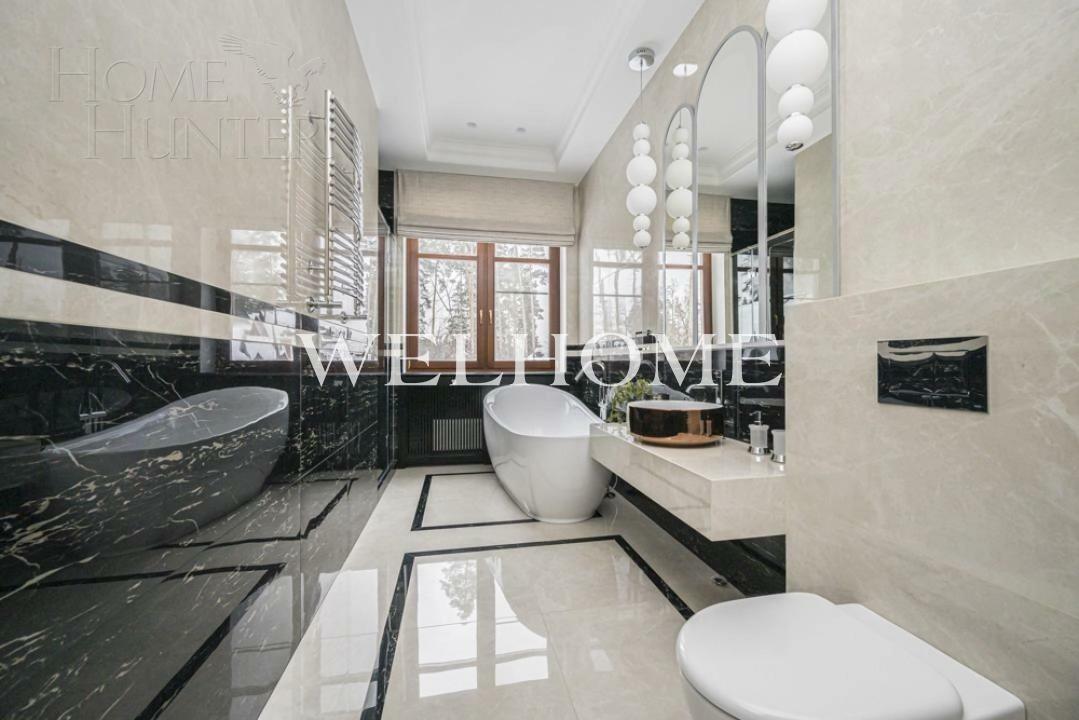 3-этажный коттедж 697 м² с отделкой