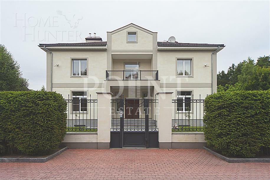 2-этажный коттедж 1 438 м² с отделкой