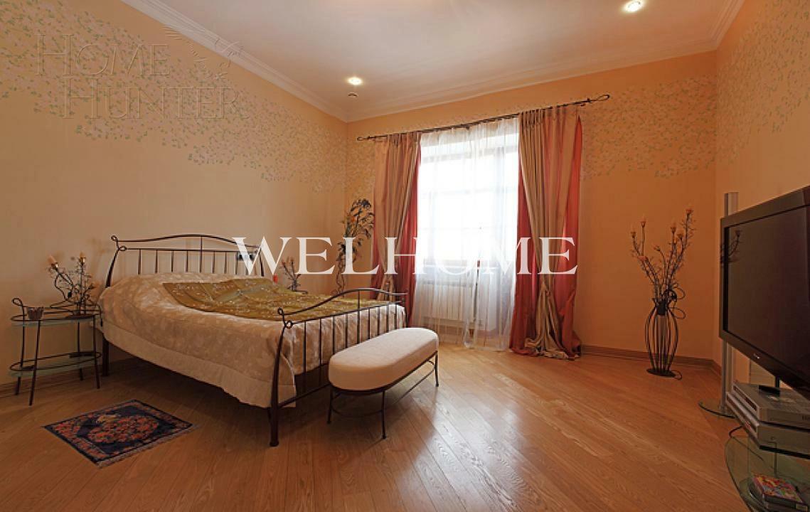 2-этажный коттедж 1 300 м² с отделкой