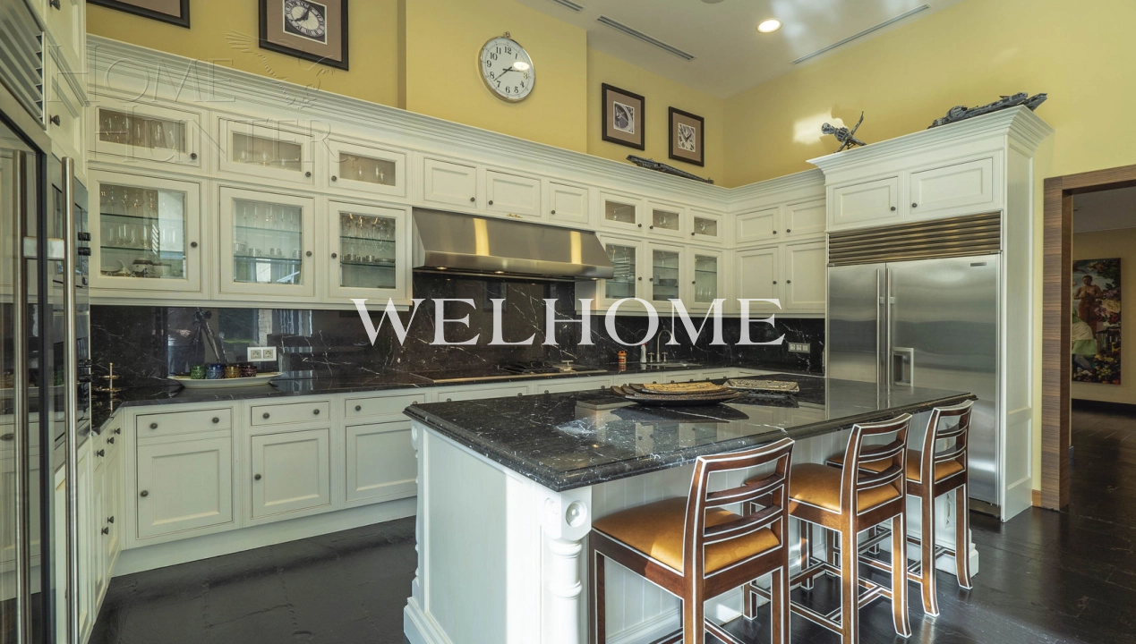 1-этажный коттедж 650 м² с отделкой