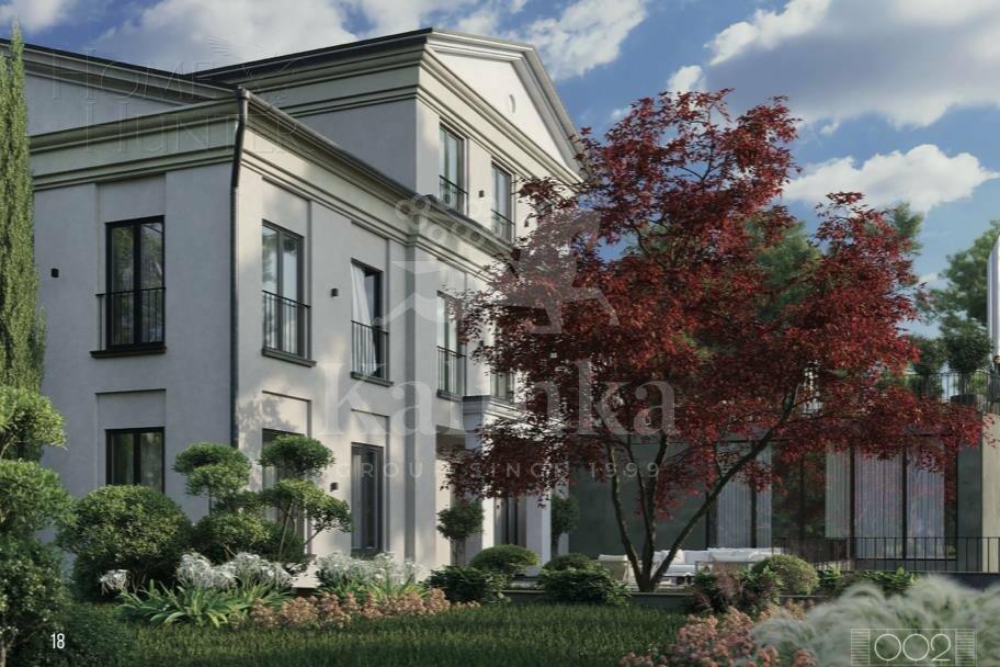 3-этажный коттедж 1 200 м² без отделки