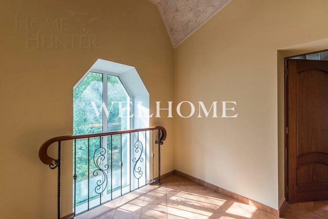 3-этажный коттедж 655 м² с отделкой