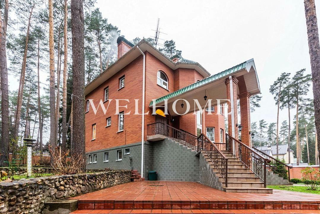 3-этажный коттедж 500 м² с отделкой