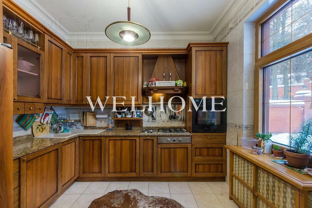 3-этажный коттедж 1 600 м² с отделкой