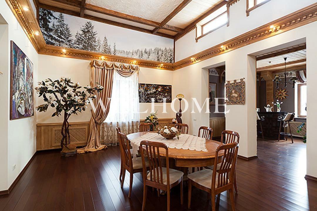 3-этажный коттедж 1 400 м² с отделкой