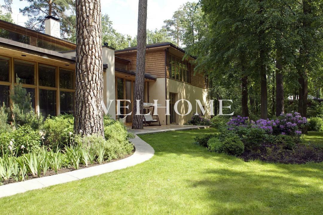 1-этажный коттедж 850 м² с отделкой