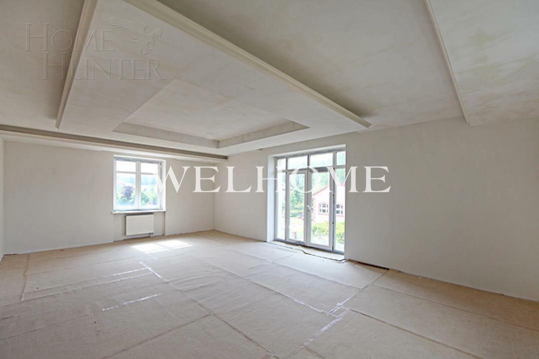 2-этажный коттедж 1 100 м² без отделки