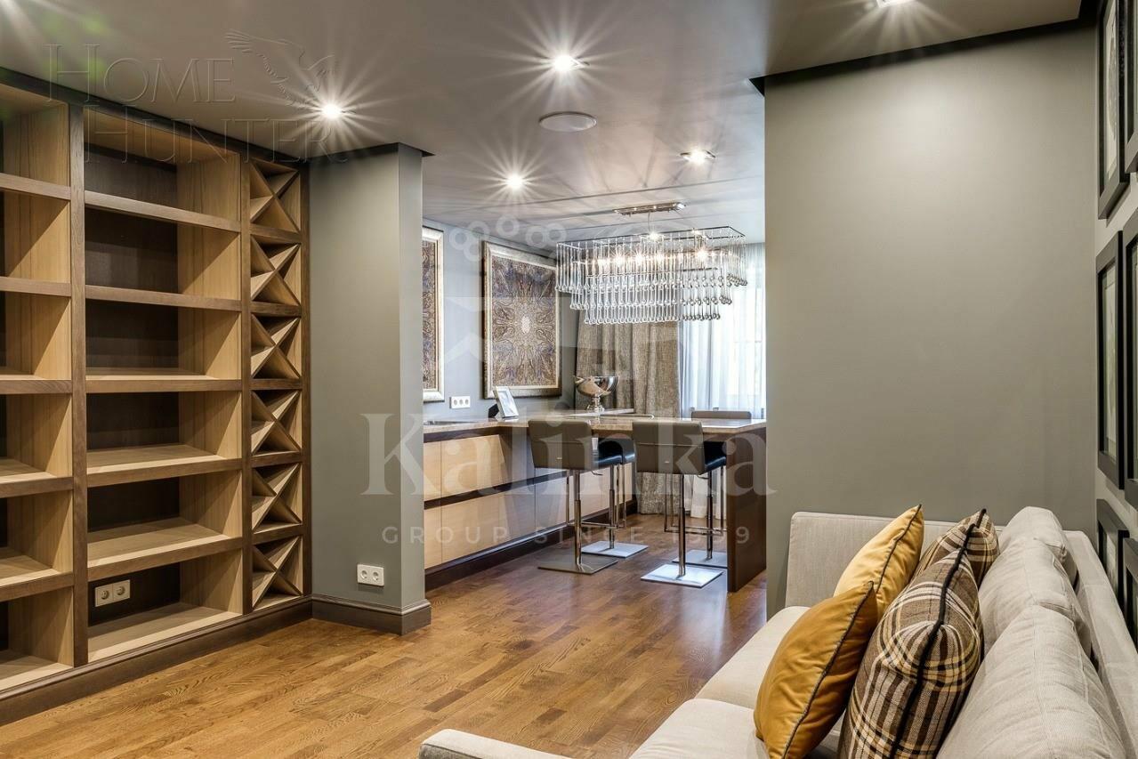 2-этажный коттедж 1 065 м² с отделкой