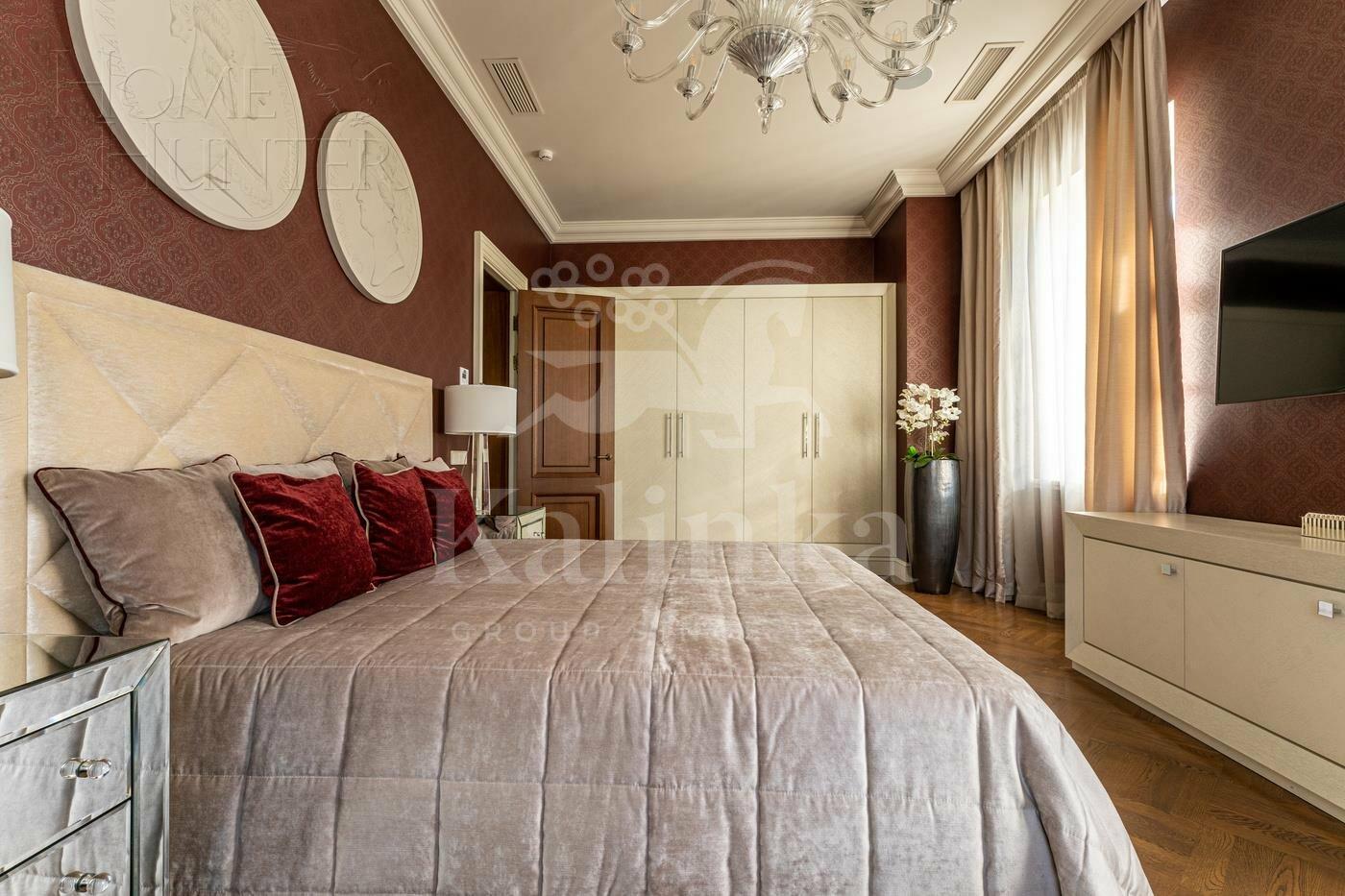 2-этажный коттедж 1 065 м² с отделкой