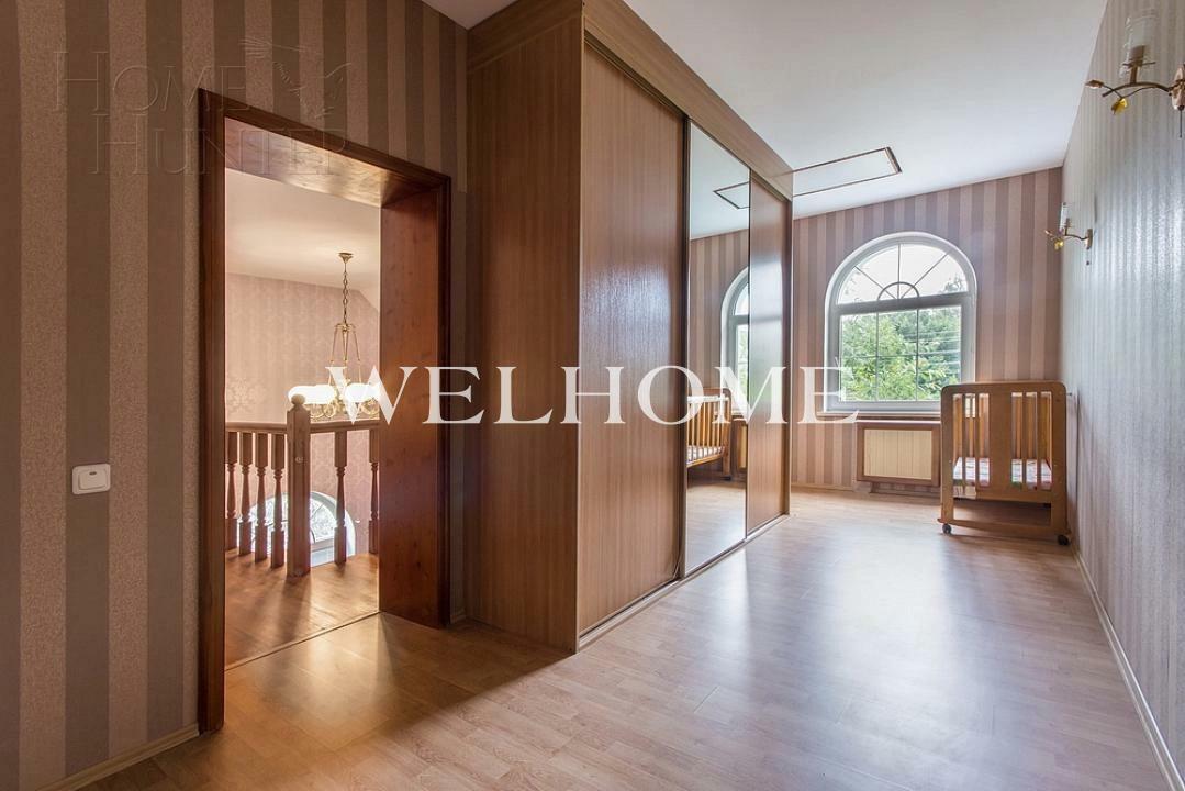 2-этажный коттедж 250 м² с отделкой