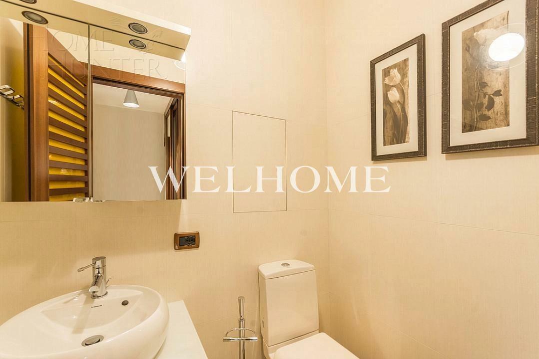 3-этажный таунхаус 350 м² с отделкой