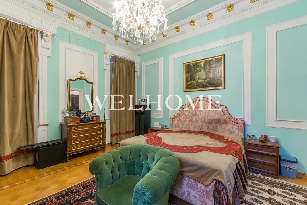 3-этажный коттедж 1 600 м² с отделкой