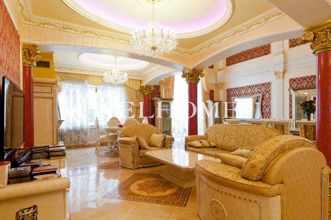 2-этажный коттедж 330 м² с отделкой