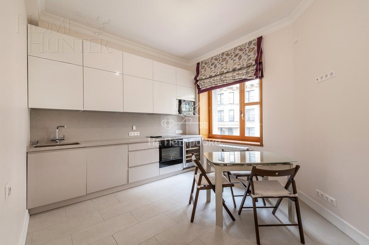 5-КОМН. КВАРТИРА С ОТДЕЛКОЙ 154.3 М² НА 3 ЭТАЖЕ