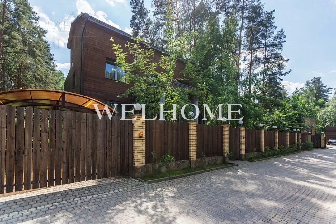 2-этажный коттедж 640 м² с отделкой