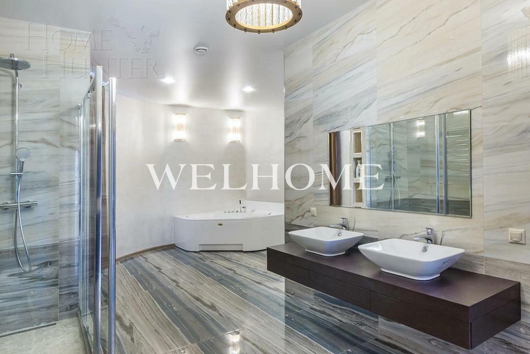 4-этажный коттедж 900 м² с отделкой