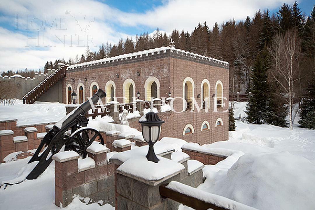 3-этажный коттедж 1 400 м² с отделкой