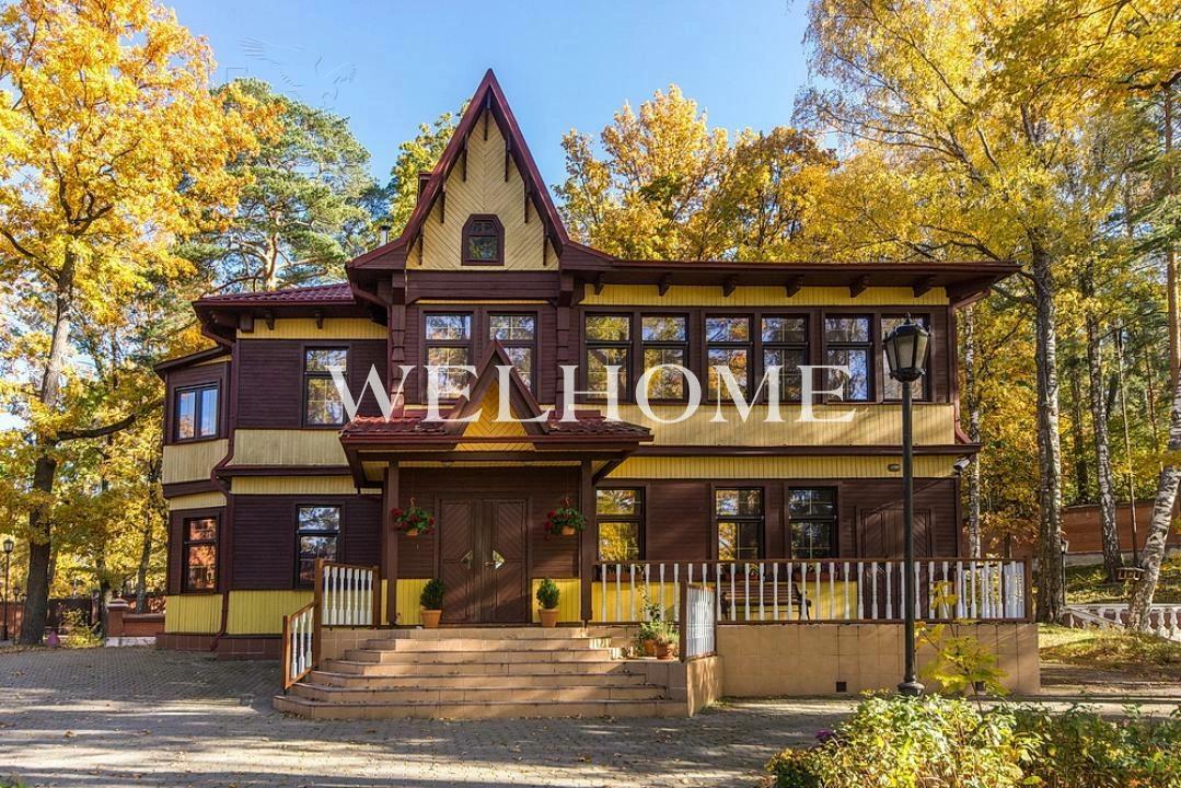 3-этажный коттедж 1 600 м² с отделкой