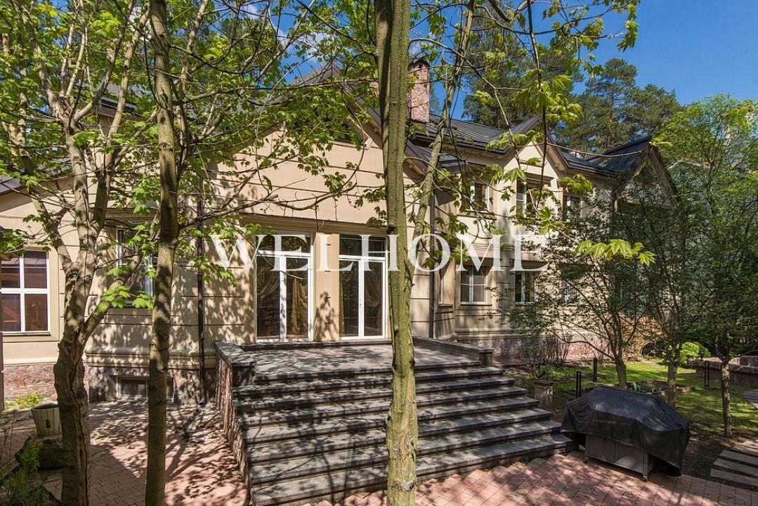 2-этажный коттедж 1 400 м² с отделкой