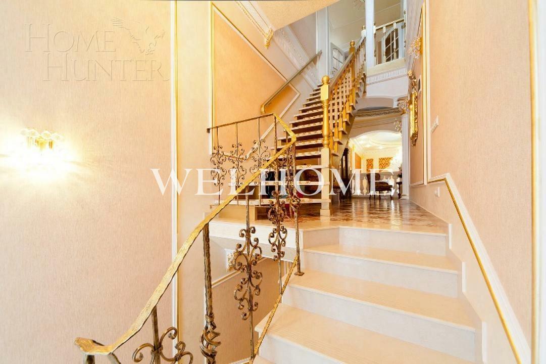 2-этажный коттедж 330 м² с отделкой