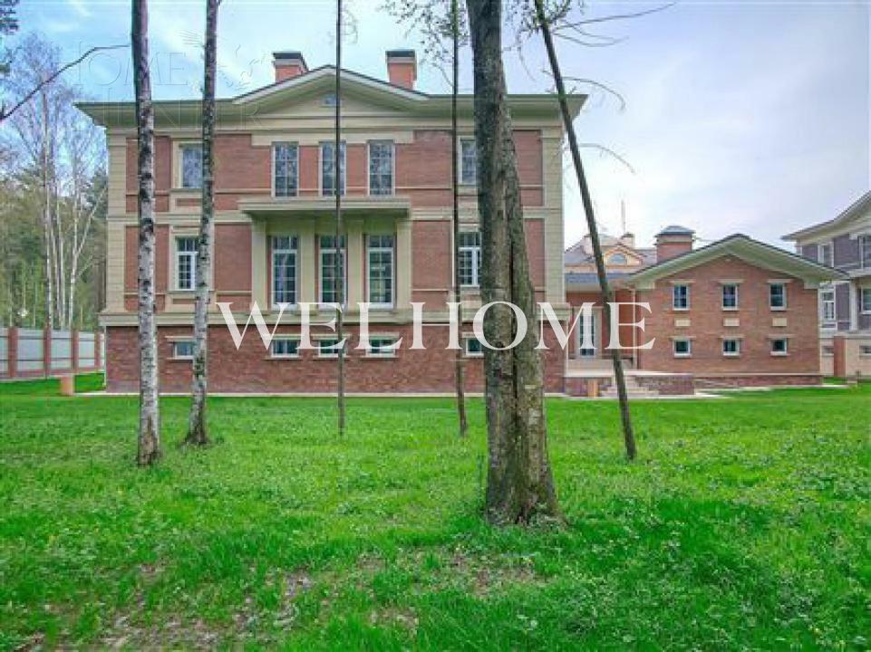 2-этажный коттедж 1 100 м² без отделки