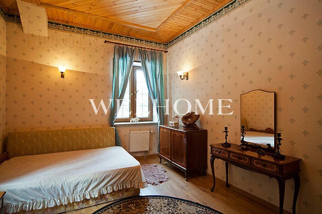 3-этажный коттедж 1 400 м² с отделкой