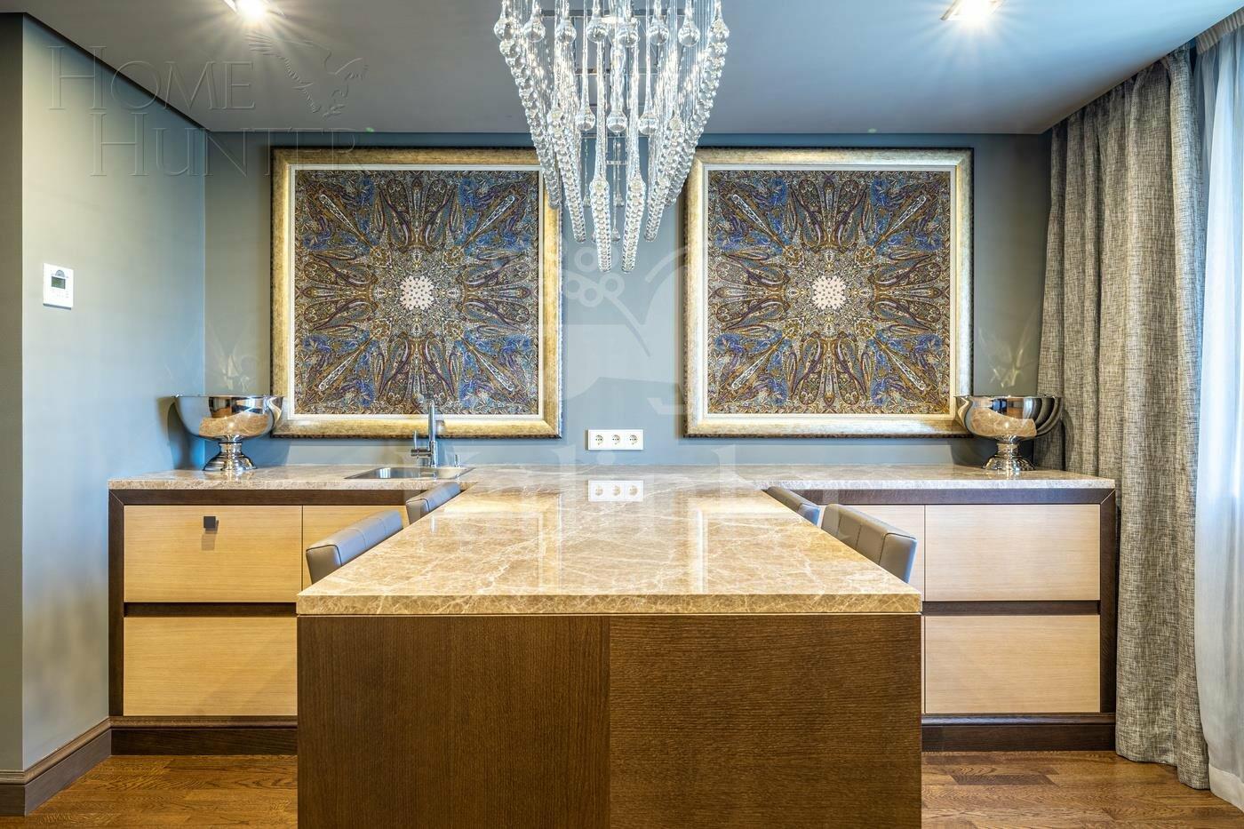 2-этажный коттедж 1 065 м² с отделкой