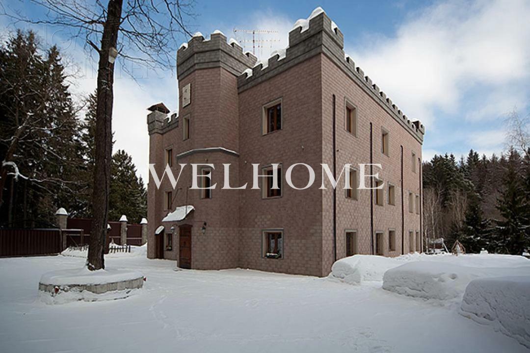 3-этажный коттедж 1 400 м² с отделкой