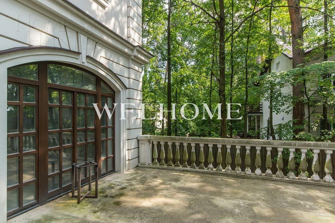 2-этажный коттедж 900 м² без отделки