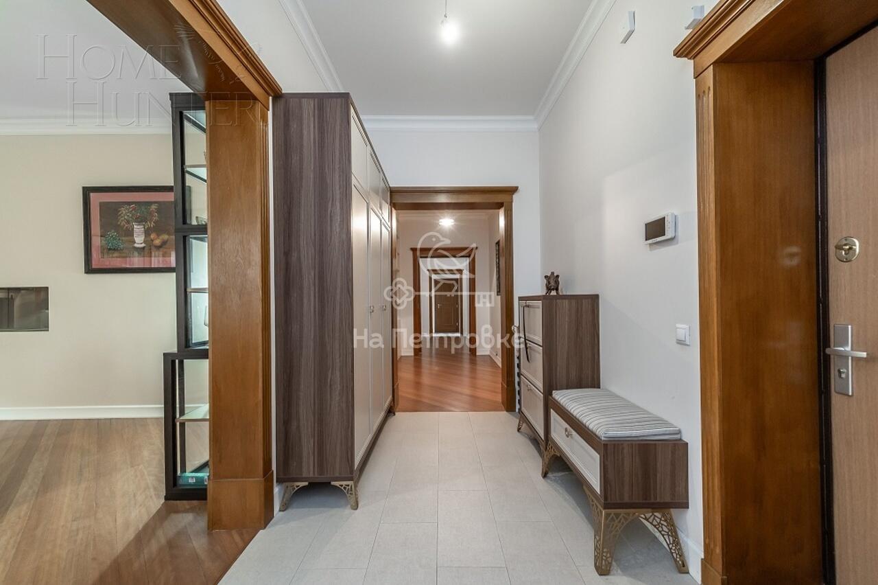 5-КОМН. КВАРТИРА С ОТДЕЛКОЙ 154.3 М² НА 3 ЭТАЖЕ