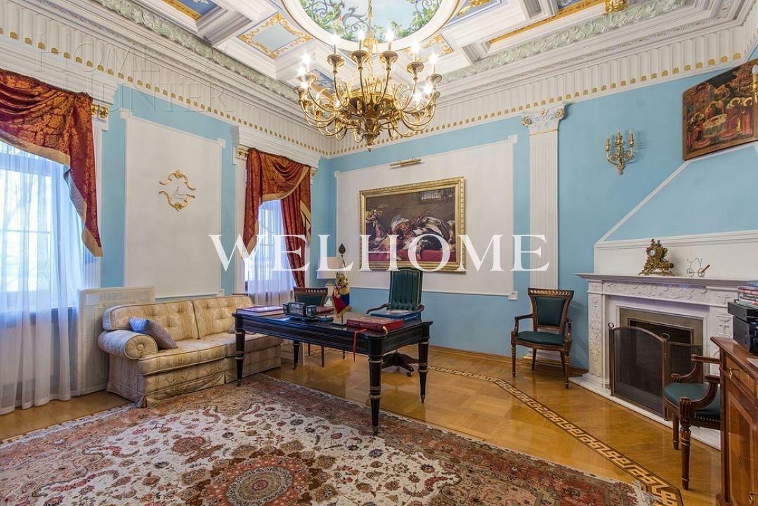 3-этажный коттедж 1 600 м² с отделкой