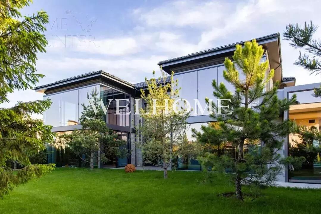 2-этажный коттедж 1 100 м² с отделкой