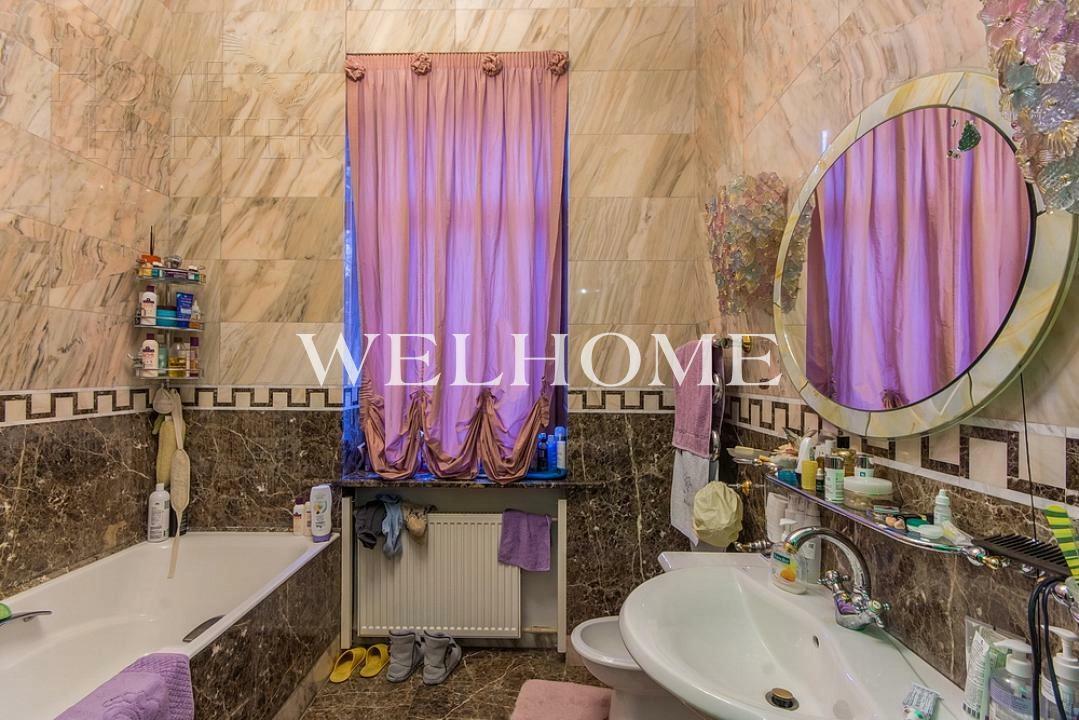 3-этажный коттедж 1 600 м² с отделкой