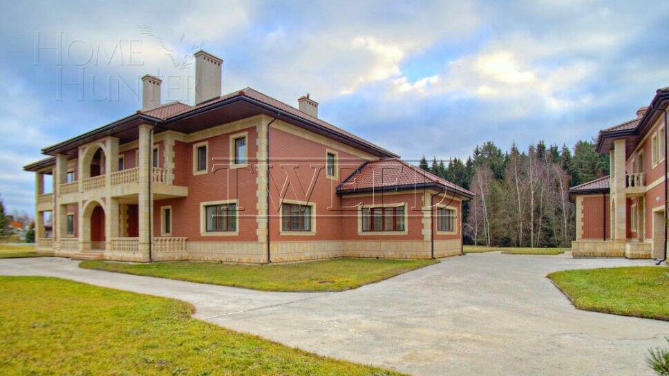 2-этажный коттедж 1 050 м² без отделки