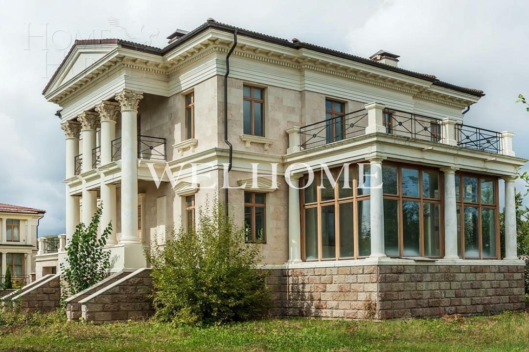 2-этажный коттедж 680 м² без отделки