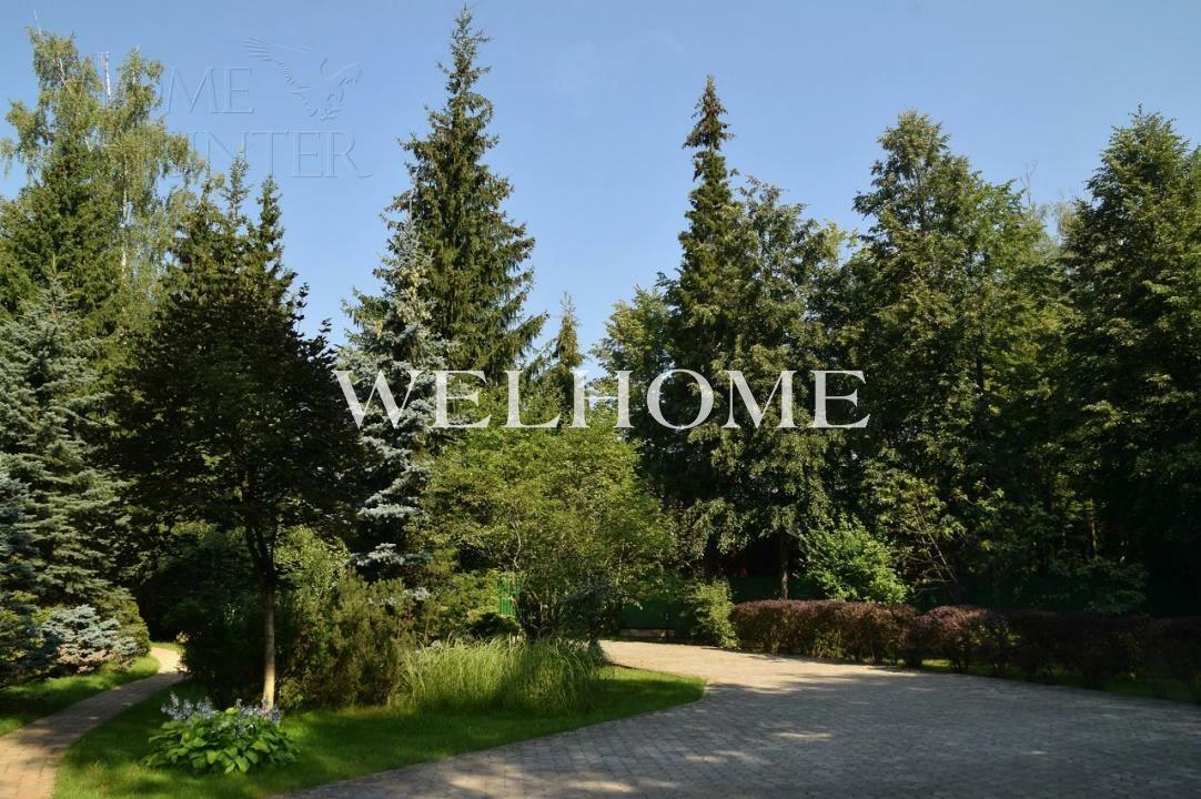 3-этажный коттедж 1 100 м² с отделкой