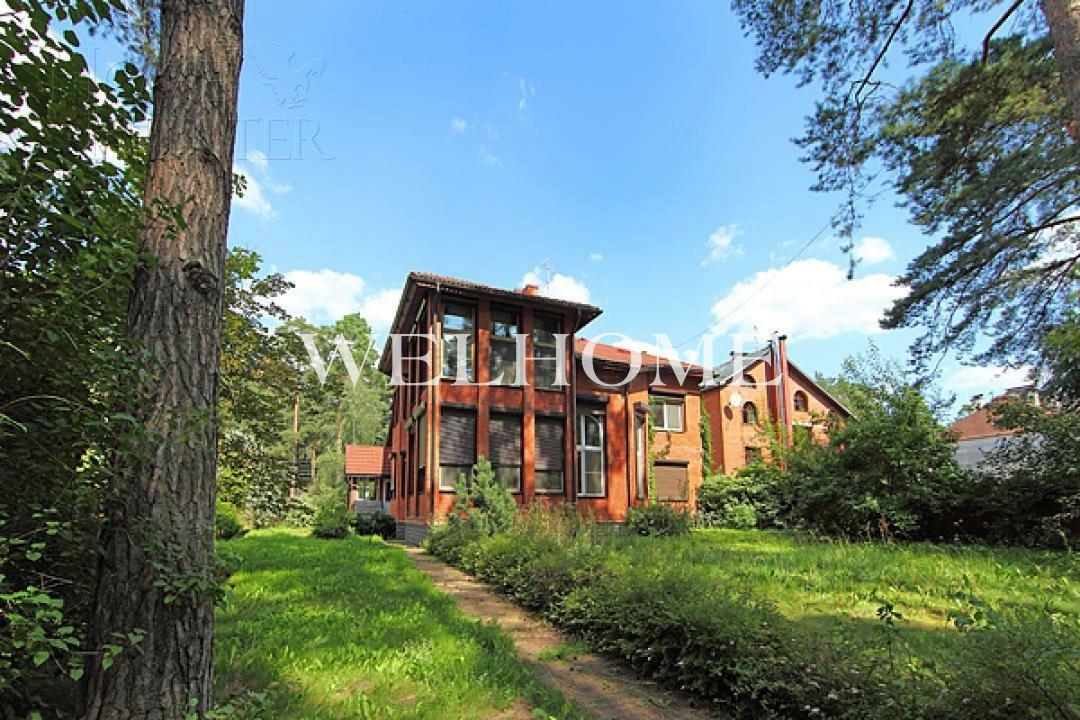 2-этажный коттедж 700 м² с отделкой