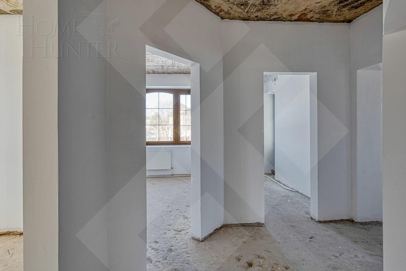 3-этажный коттедж 640 м² без отделки