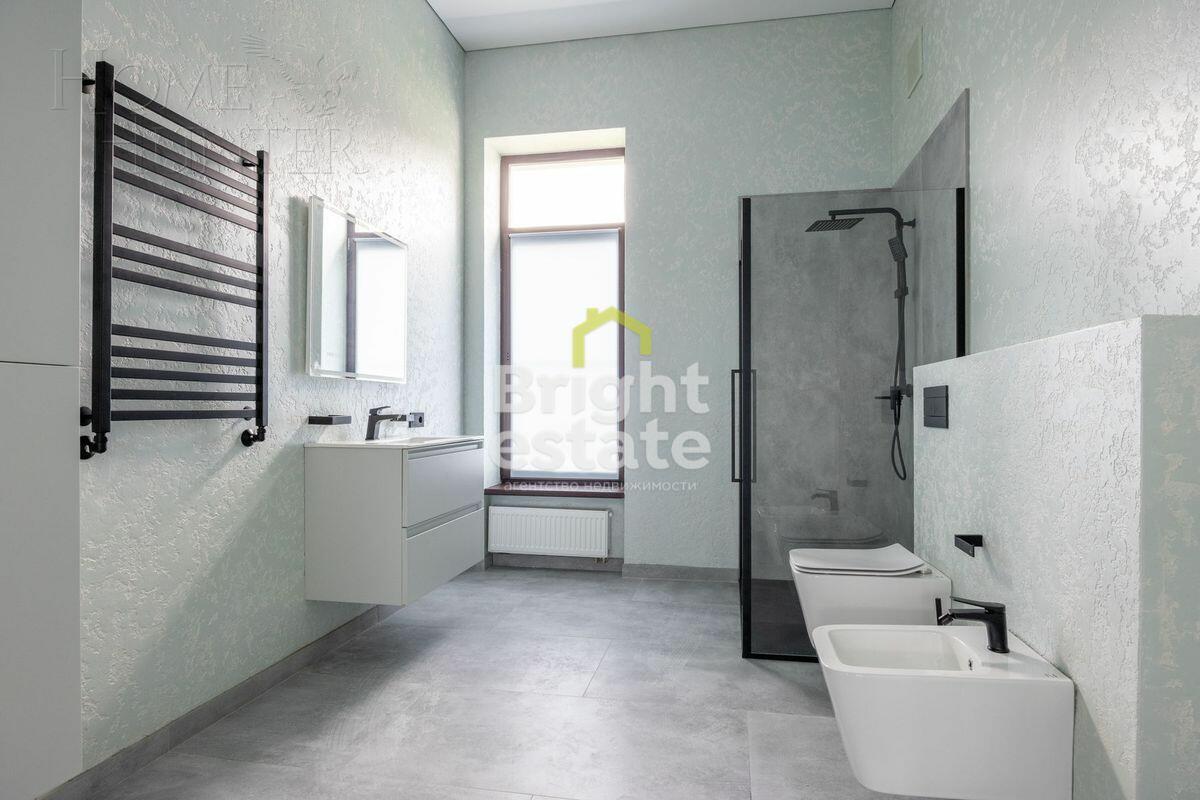 2-этажный коттедж 1 300 м² без отделки